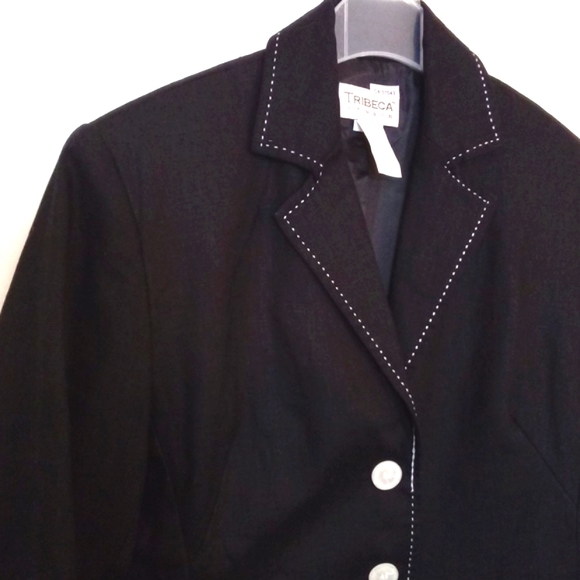 Tribeca Linen Three Button Jacket - Picture 3 of 11